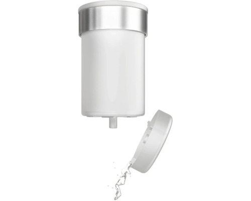 Dávkovač mydla s otvoreným vekom a vytekajúcou tekutinou