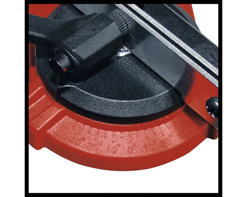 Detailný pohľad na rezačku dlaždíc so stupnicou