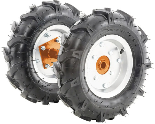 Dve traktorové pneumatiky s hrubým profilom na použitie v záhradníctve