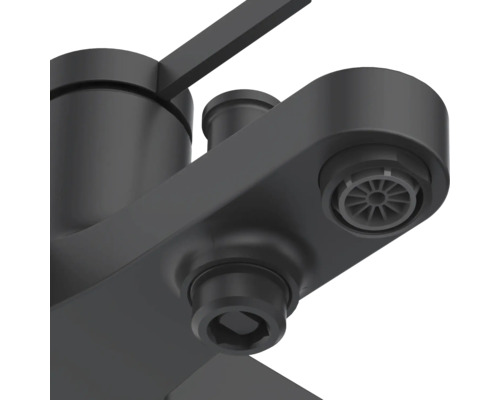 Detail vodovodnej batérie pre umývadlo