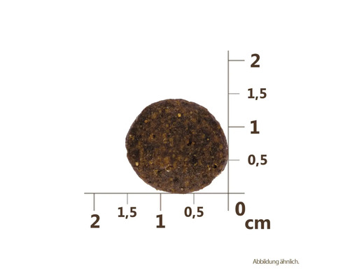 Jeden kus suchého krmiva s uvedením veľkosti v centimetroch