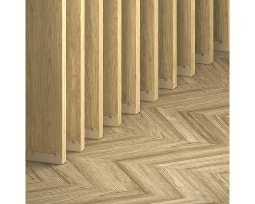 Drevené obloženie a parketová podlaha do rybej kosti