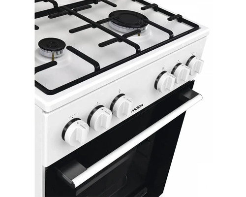 Plynový sporák Mora s ovládacími gombíkmi a čiernou rúrou