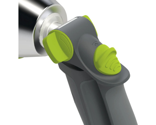 Detail záhradnej hadice striekacej pištole