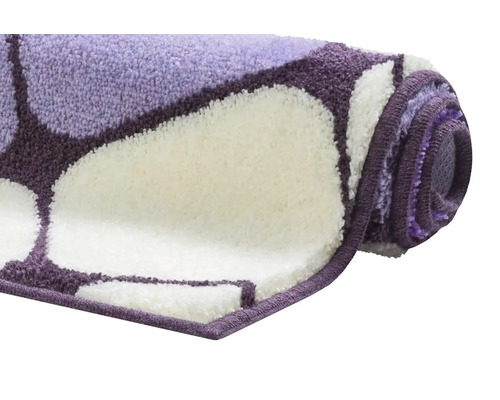 Zrolovaná kúpeľňová predložka so vzorom