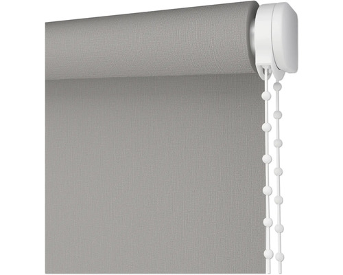 Sivá roleta s retiazkovým ovládaním na dekoráciu okien