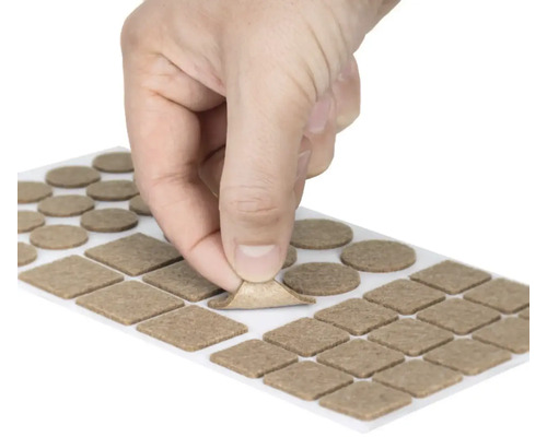 Sada filcových klzákov s okrúhlymi a štvorcovými tvarmi na nalepenie