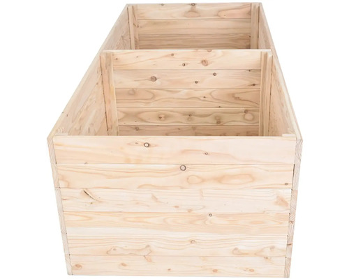 Drevený kvetináč do záhrady