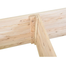 Drevený trám s drevenou vzperou pre stavebné projekty