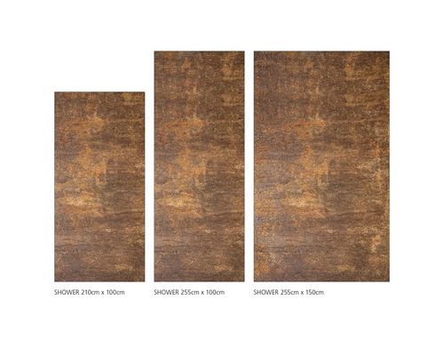 Tri sprchové panely v rôznych veľkostiach.