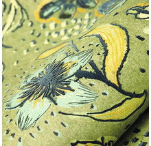 Detail zelenej tapety s kvetinovým vzorom