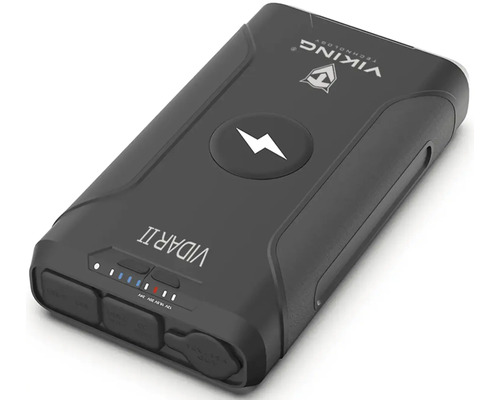 Čierny prenosný štartovací zdroj s portami USB a DC