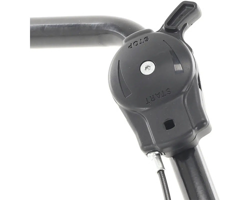 Detail štartovacieho a vypínacieho spínača na záhradnom náradí