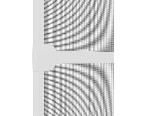 Detailný záber sieťky proti hmyzu s rámom