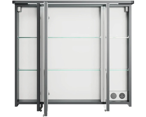 Otvorená zrkadlová skrinka so sklenenými policami a zásuvkami