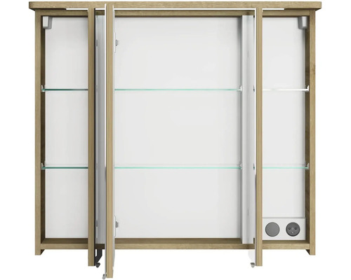 Kúpeľňová skrinka so zrkadlom, otvorenými dverami a sklenenými policami.