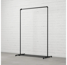 Vešiak na oblečenie z kovovej rúrky