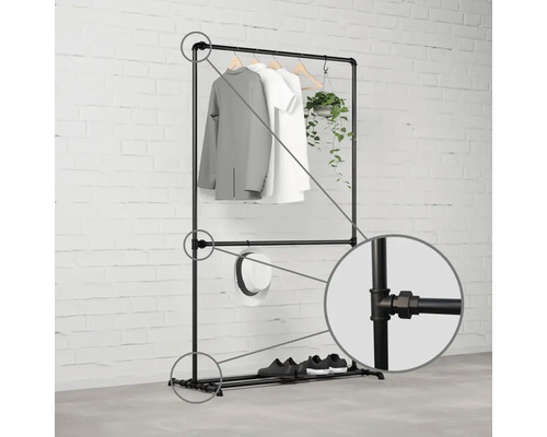 Stojan na šaty z rúrok s oblečením, klobúkom a topánkami