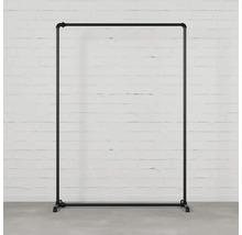 Stojan na šaty z kovovej rúrky