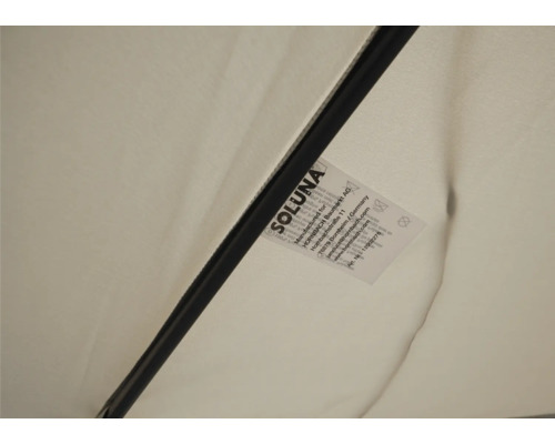 Detailný pohľad na slnečník Soluna s etiketou výrobcu