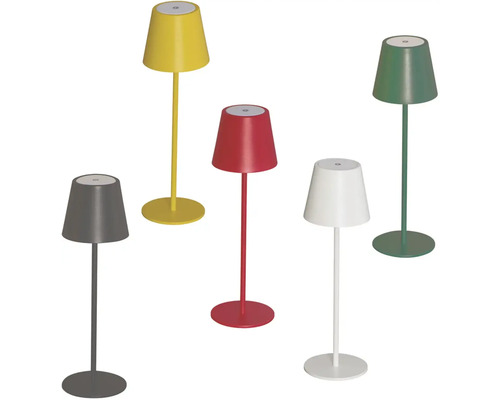 Niekoľko bezdrôtových stolových lámp v rôznych farbách