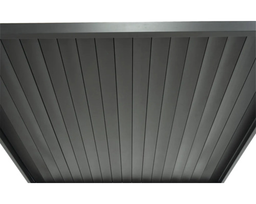 Detail strešnej konštrukcie terasového prístrešku s lamelami