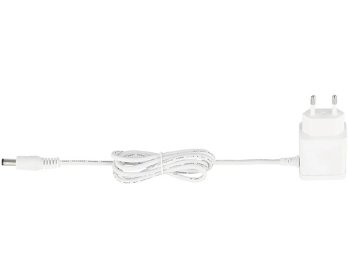 Biely napájací adaptér s káblom a zástrčkou