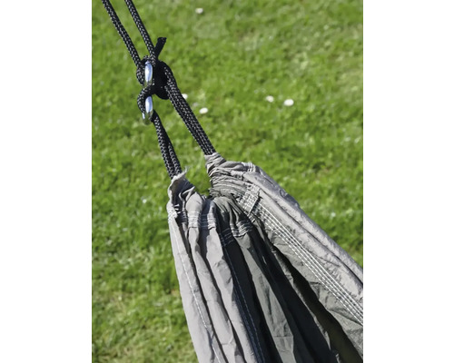 Detail hamaky s lanami a krúžkami