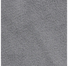 Detail šedého koberca s vysokým vlasom