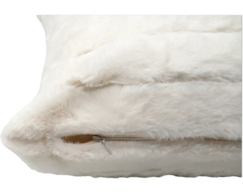 Vankúš s kožušinovou štruktúrou a zipsom