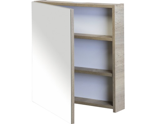 Otvorená zrkadlová skrinka s policami