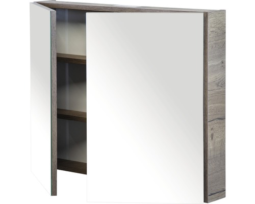 Zrkadlová skrinka s policami a otvorenými dverami
