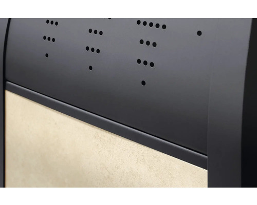 Detailný pohľad na kachle na drevo s vetracími otvormi