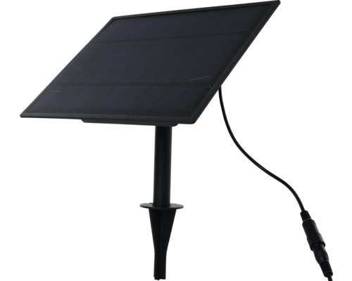 Solárny panel so zemným hrotom a pripojovacím káblom
