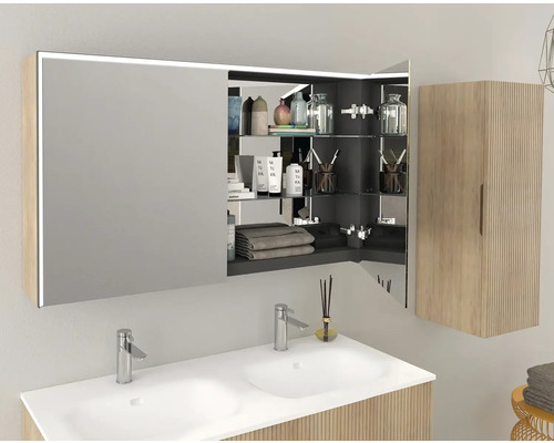 Kúpeľňa s umývadlom, zrkadlová skrinka s LED osvetlením a vysoká skrinka