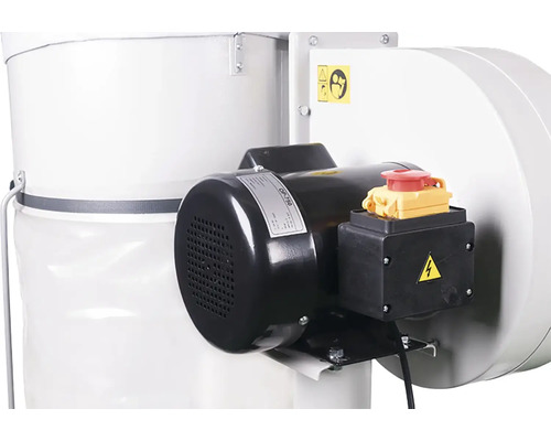 Detailný pohľad na odsávač pilín s motorom a bezpečnostnými pokynmi