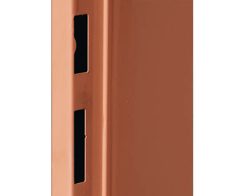 Detailný pohľad na kovový stojan skladacieho regálu s výrezmi