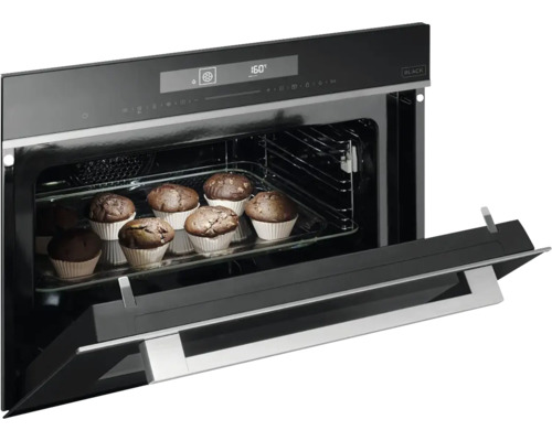 Vstavaná rúra s muffiny na plechu na pečenie