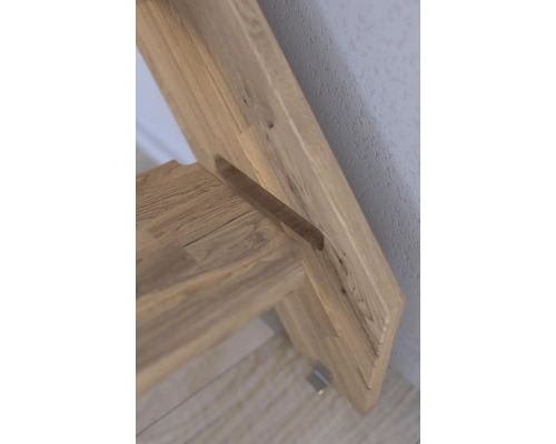 Detailný pohľad na drevený nábytok