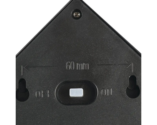 Detailný pohľad na zadnú stranu lampy so zapínačom a vypínačom a rozmerom 60 milimetrov