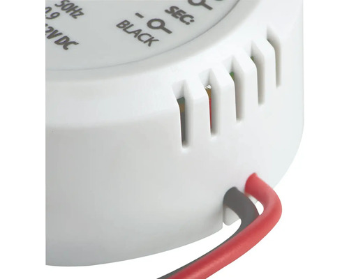 Detail elektronického transformátora s káblovým pripojením