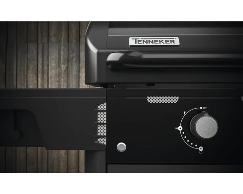 Detailný pohľad na čierny gril Tenneker s otočným ovládačom