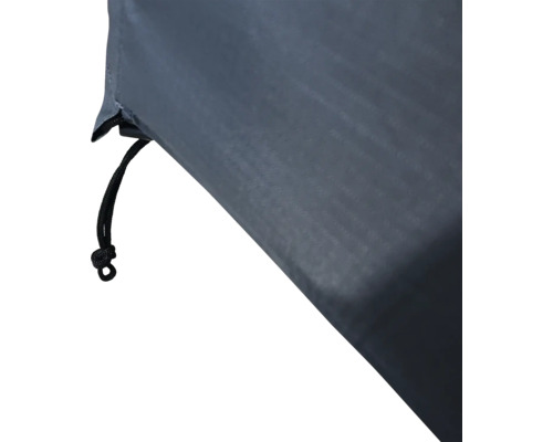 Detailný pohľad na kryt so sťahovacou šnúrkou