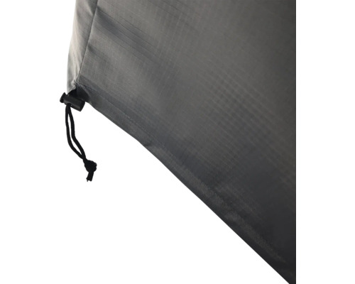 Sivý ochranný obal so sťahovacou šnúrkou na záhradný nábytok