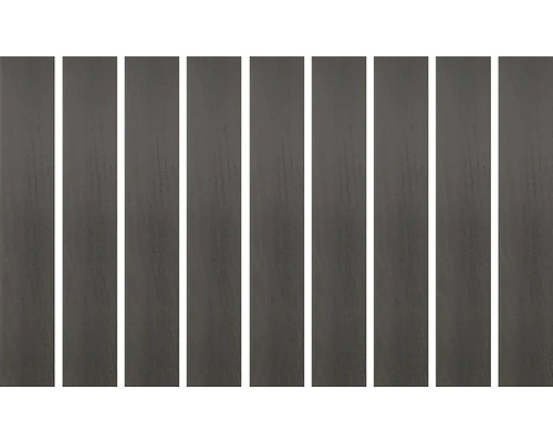 Niekoľko panelov s kresbou dreva