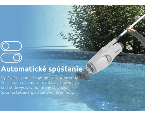 Automatická bazénová čistiaca kefa v prevádzke