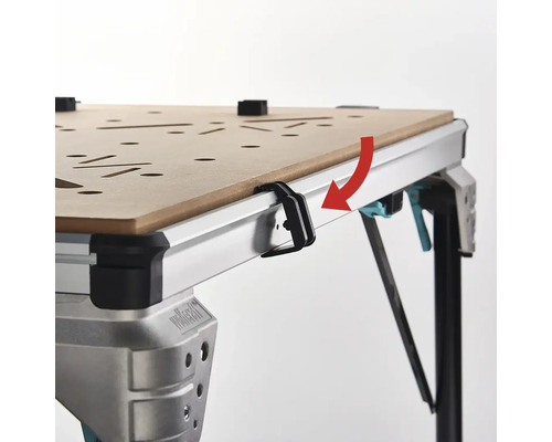 Detailný pohľad na pracovný stôl s upínacou pákou