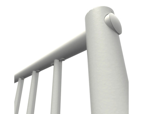 Stĺpik zábradlia s priečkami a upevňovacími prvkami