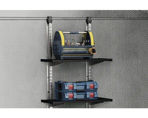 Kufrík na náradie a boxy na náradie na regálovom systéme pre usporiadanie dielne