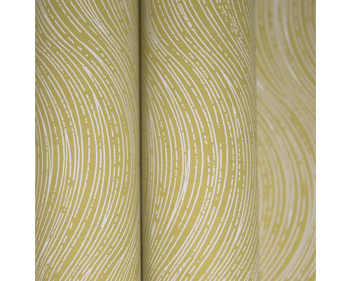 Role tapiet so vzorom prúžkov